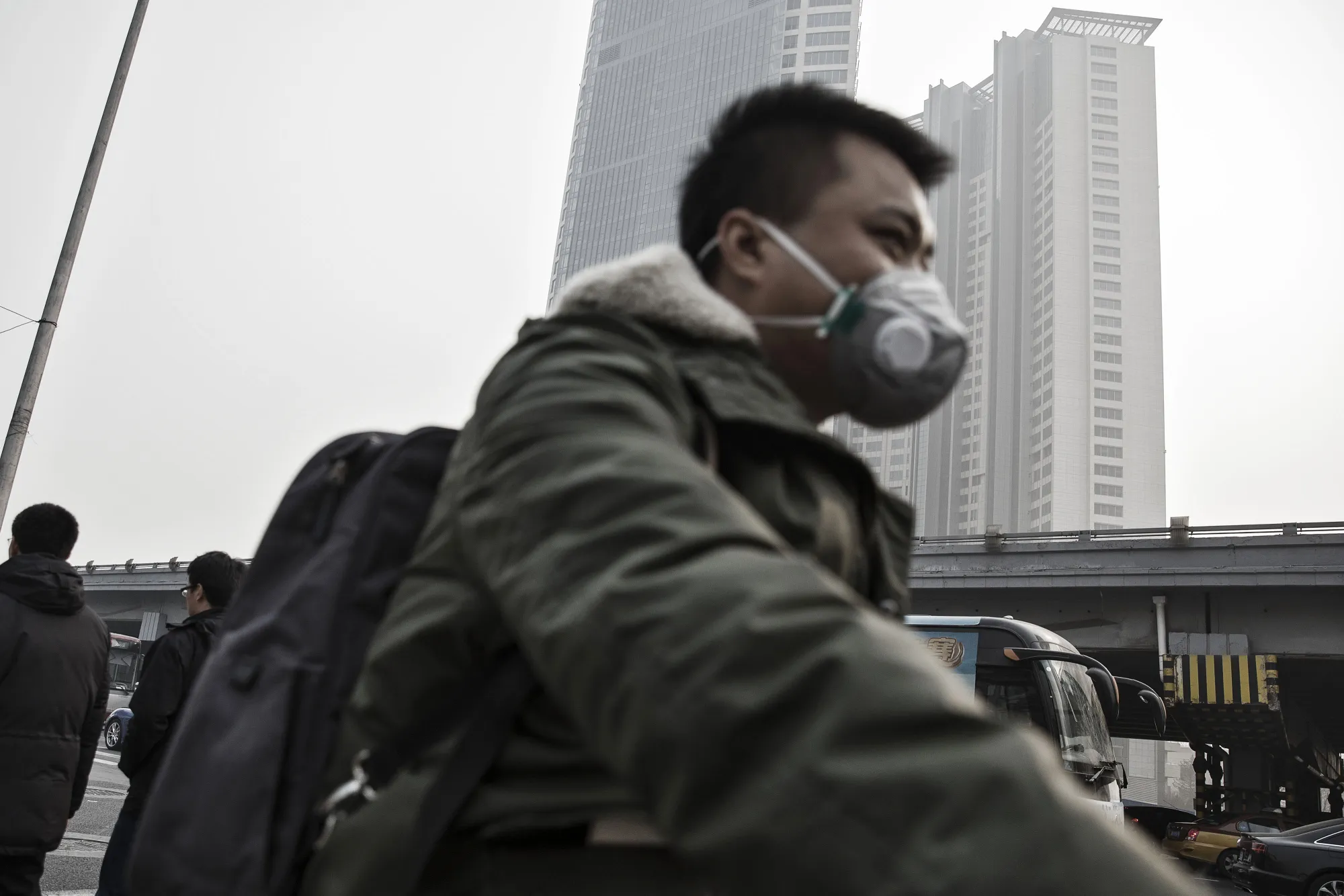 Images of Air Pollution as Heavy Smog Chokes China