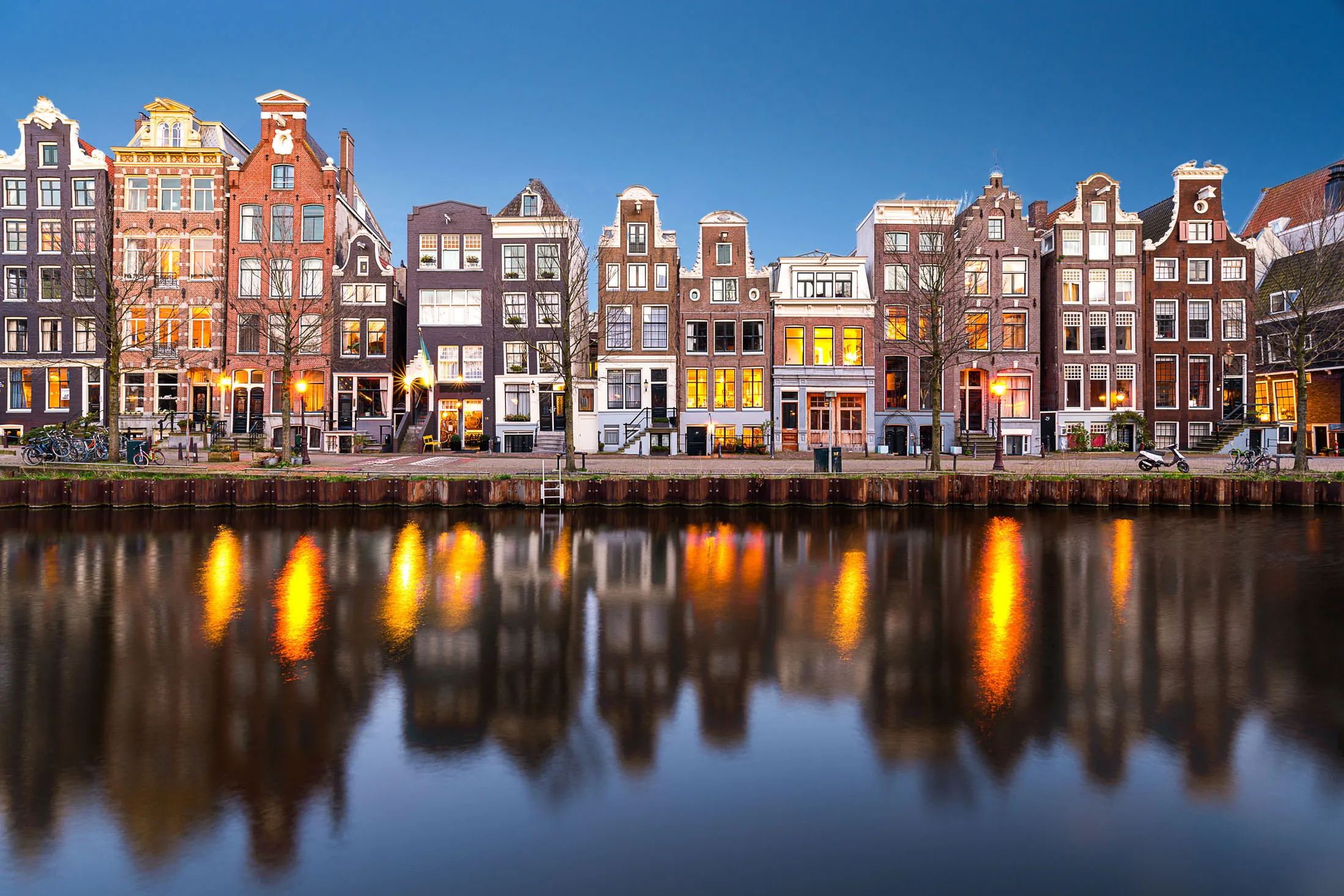 Herengracht canal in the center of Amsterdam.