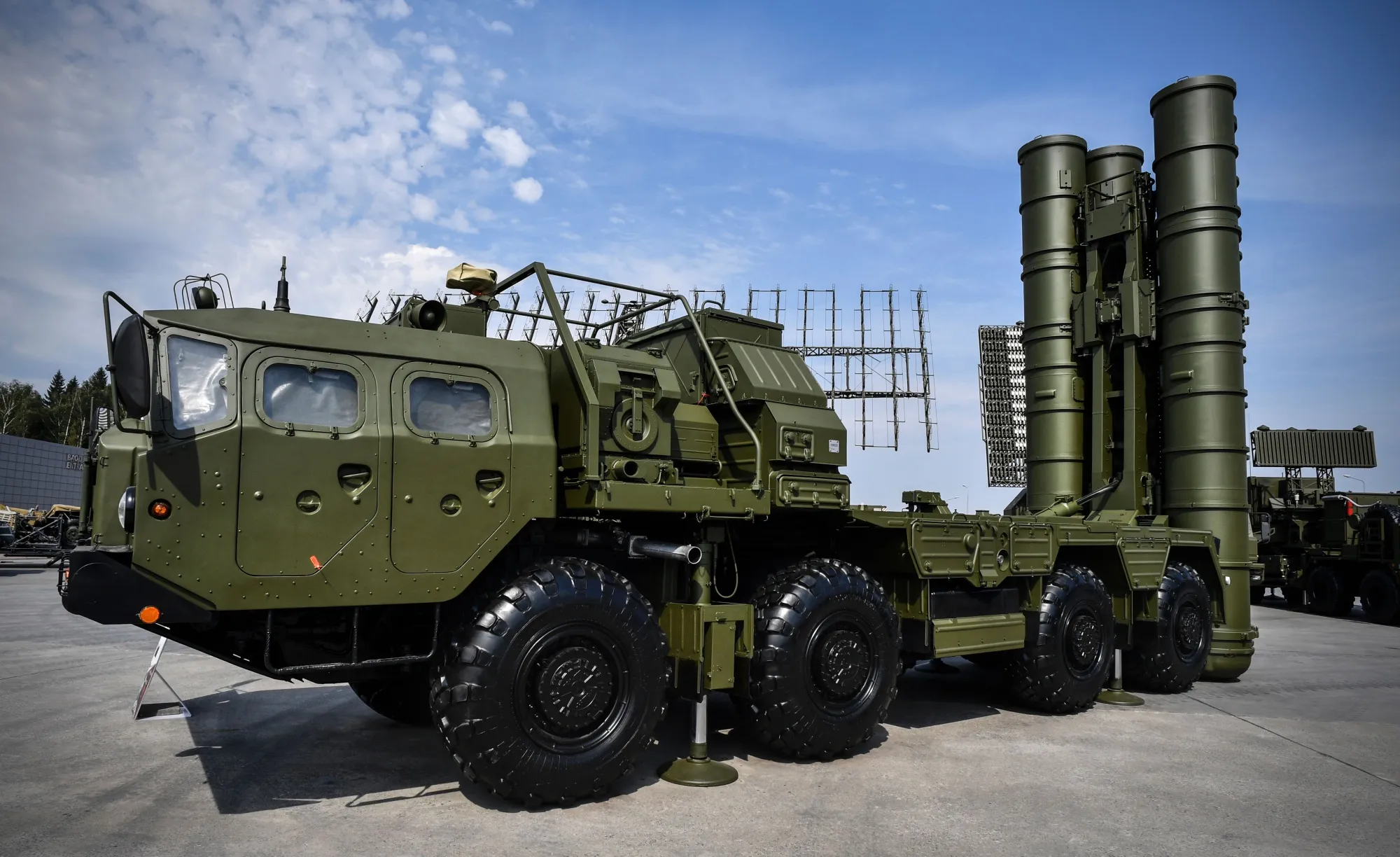 S-400 anti-aircraft missile launching system.