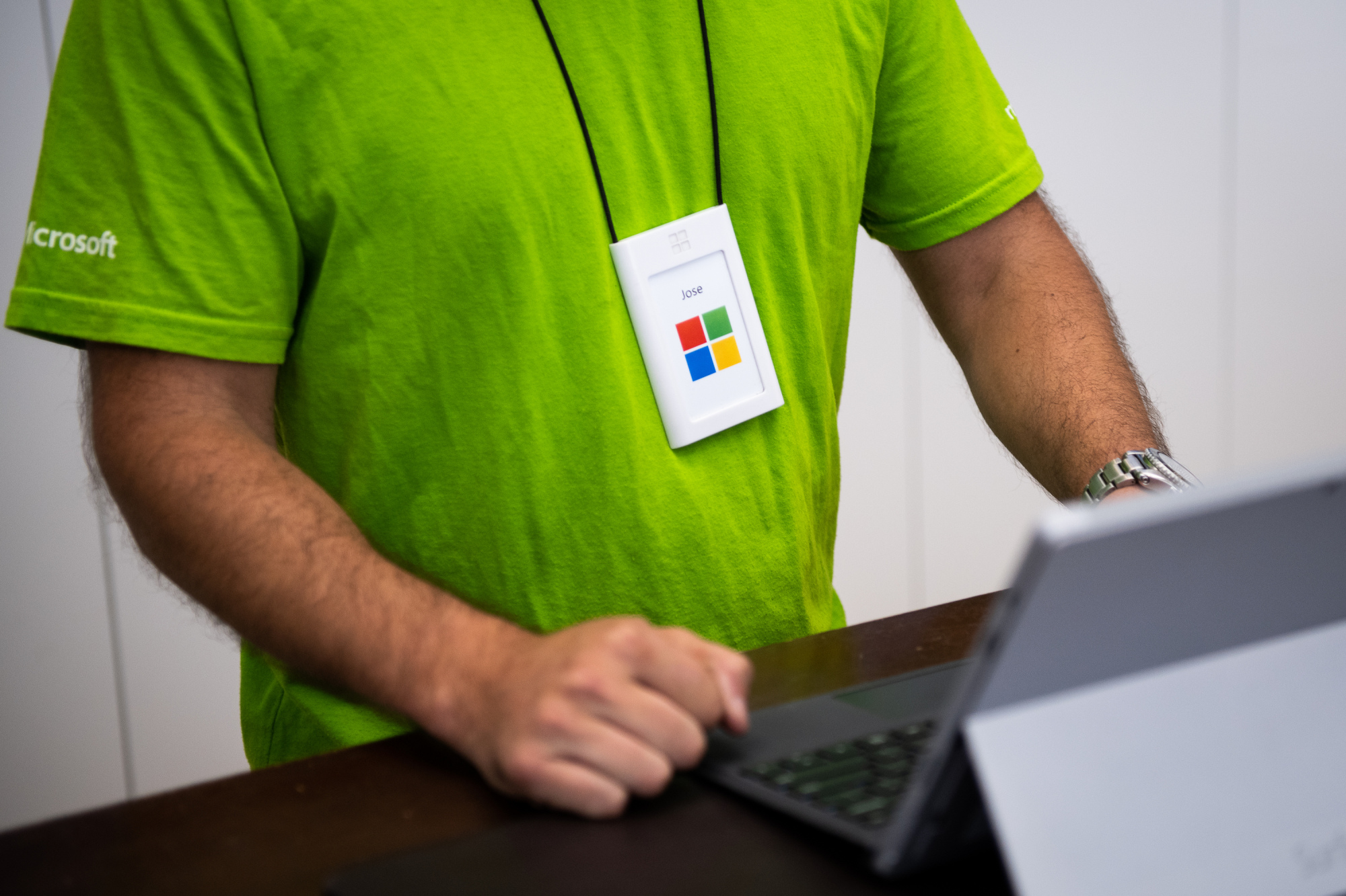 Microsoft is slashing 5% of its workforce —&nbsp;about 10,000 roles —&nbsp;in the latest blow for the tech sector as it seeks to reduce costs.