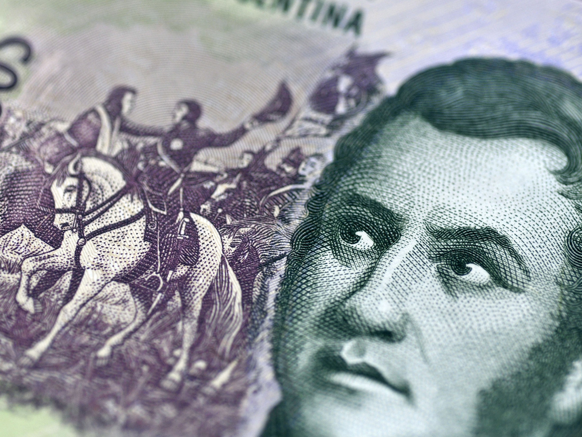 An Argentine five peso note