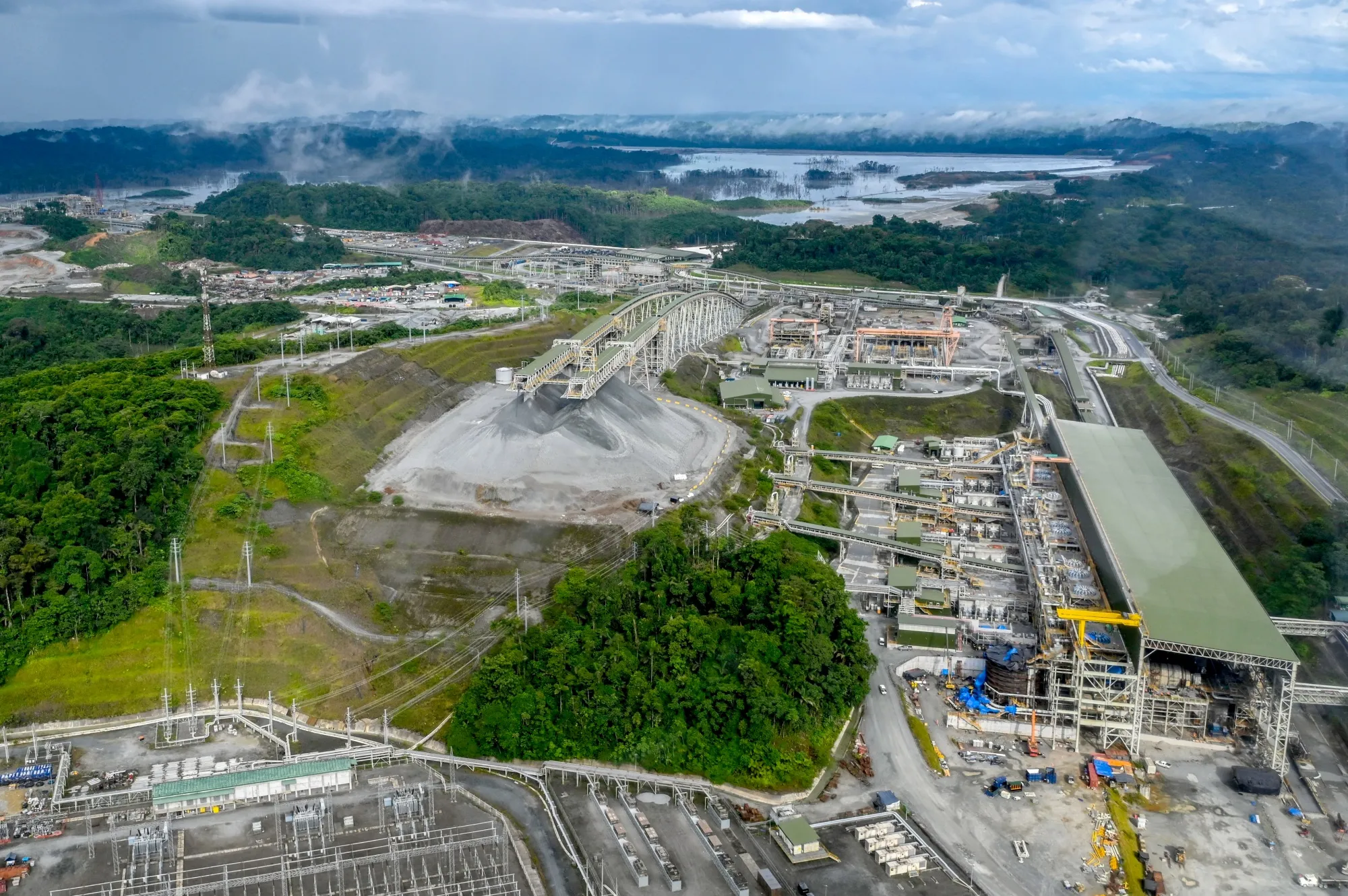 Vista aérea de la mina Aerial Cobre Panamá en 2022