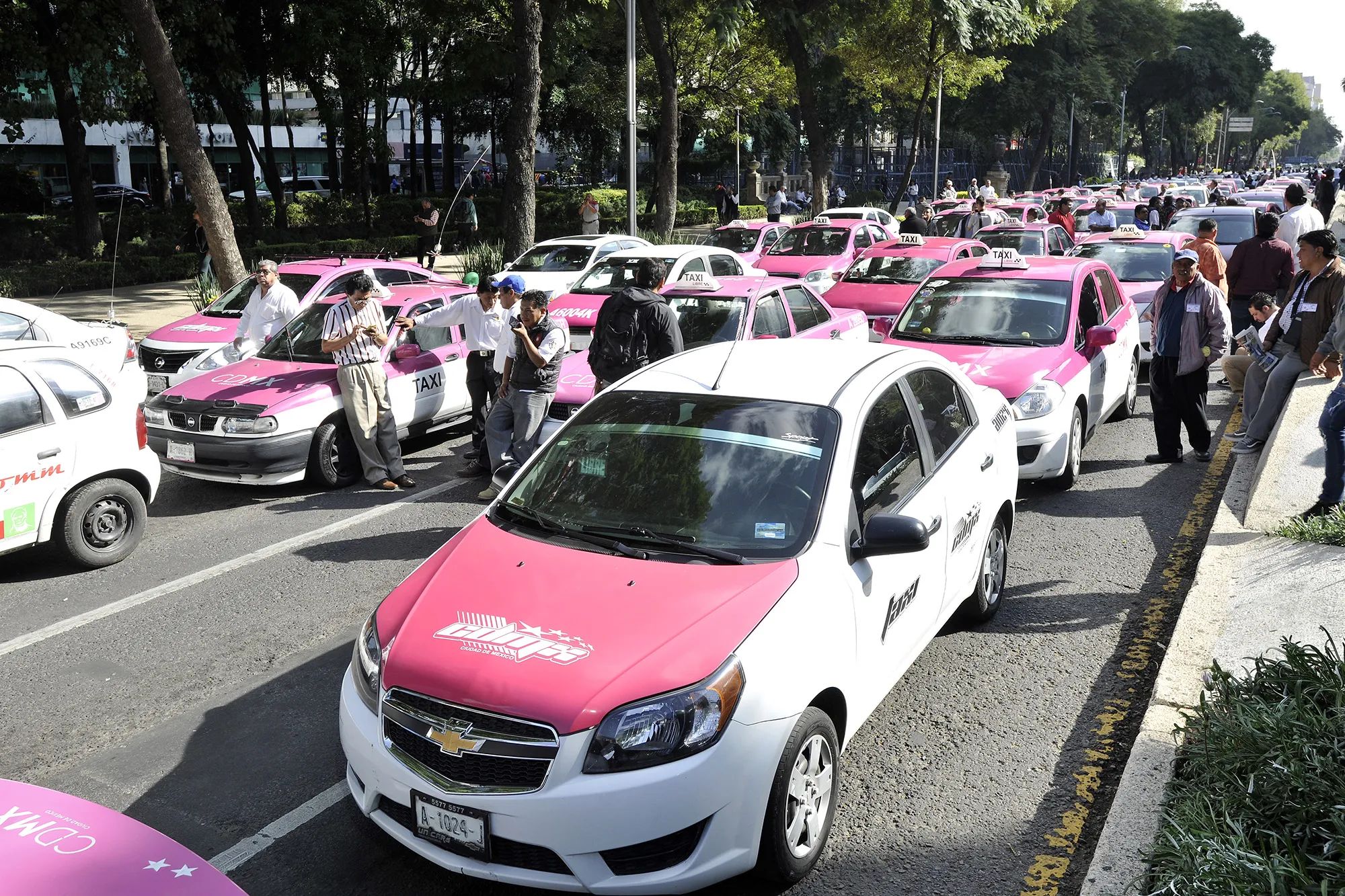 Taxi drivers block traffic in Mexico City on Oct. 7.