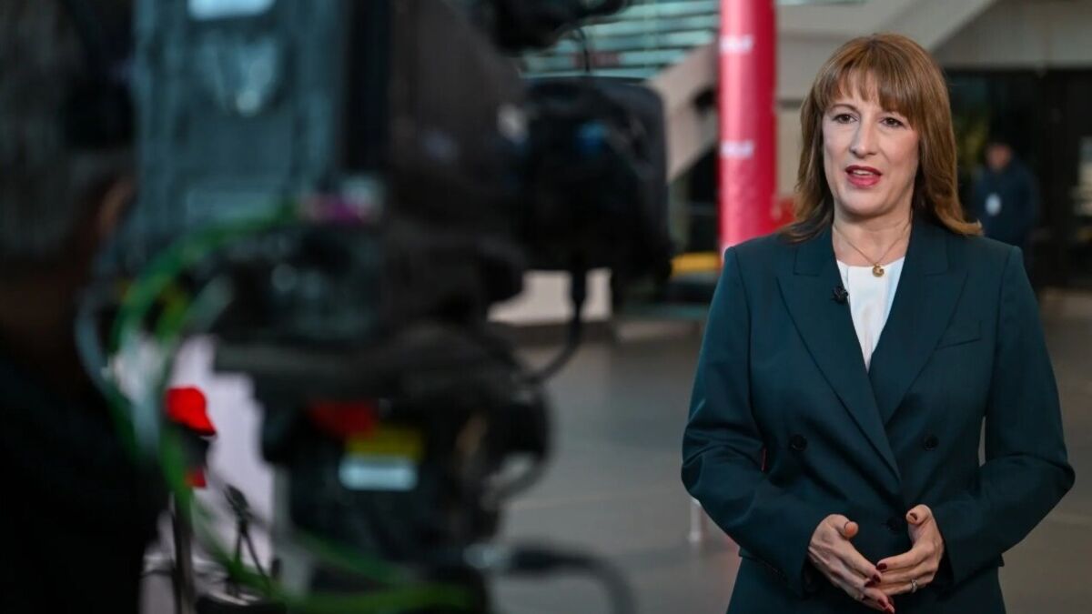 In Full: UK's Reeves on Fiscal Discipline, Tax Policies, Starmer