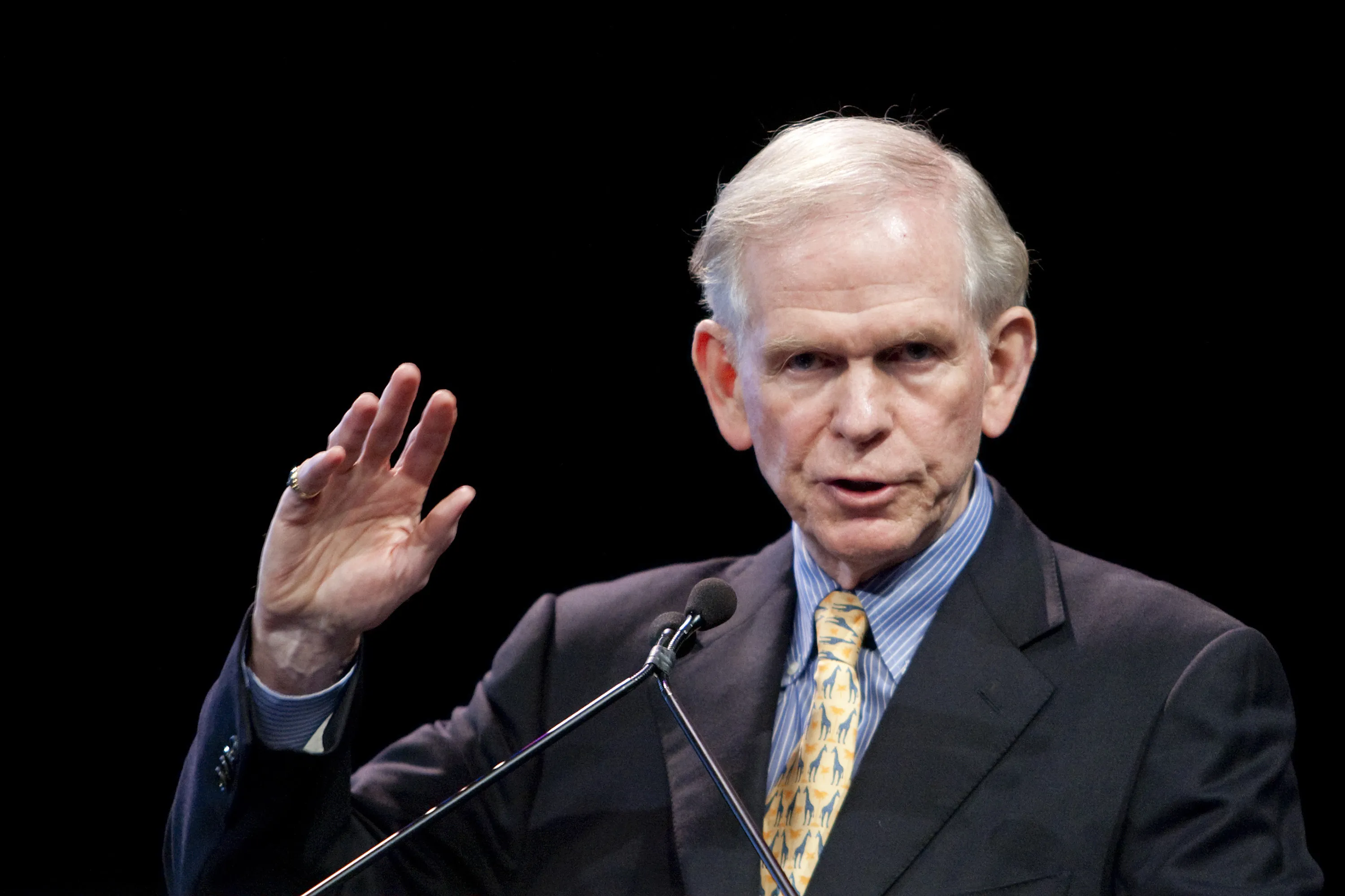 Jeremy Grantham says the U.S. is not OK.
