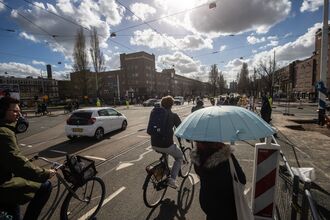Amsterdam Makes a New Push to Keep Cars Out of the City Center