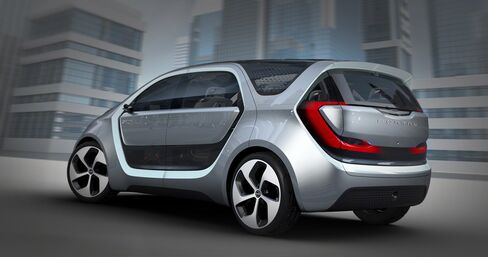 Fiat Chrysler Automobiles NV Self-Driving Chrysler Portal minivan.