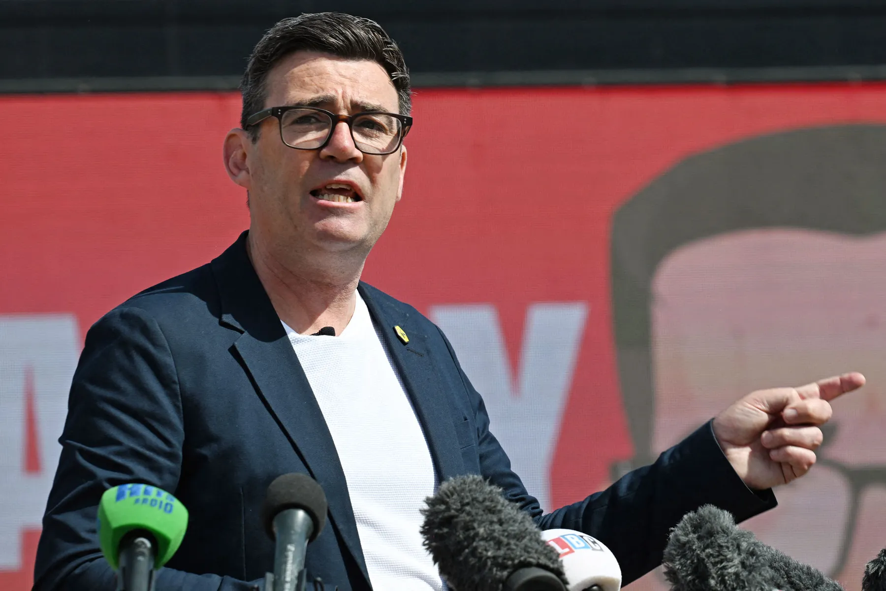 UK: Minisitiri w'intebe Keir Starmer Biravugwa ko agiye kwegura nyuma yuko mugenzi we Andy Burnham ari guhabwa amahirwe yo kumukura kuri uyu mwanya. 1800x1200