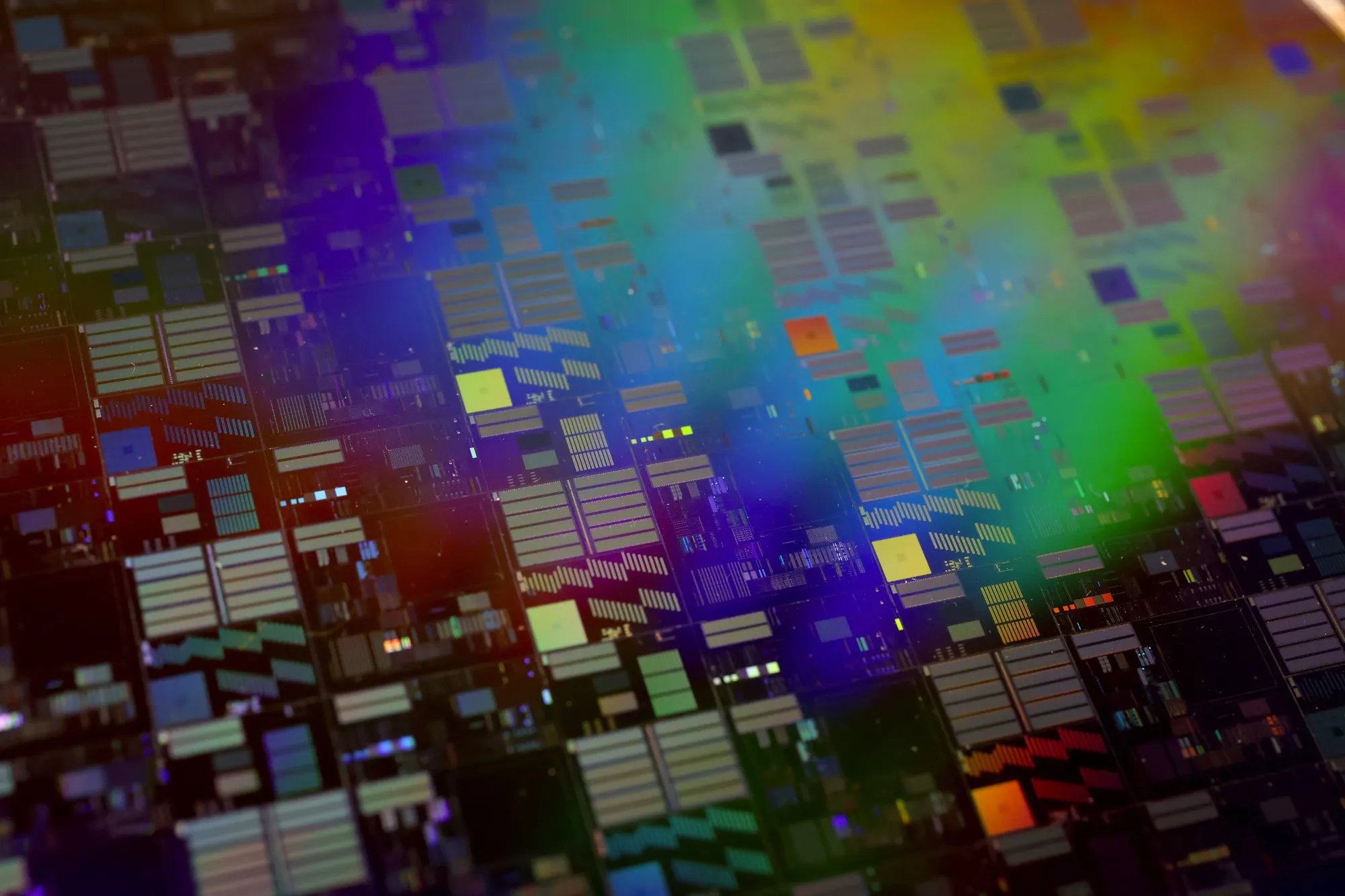 Semiconductor Production at Globalfoundries Europe Plant