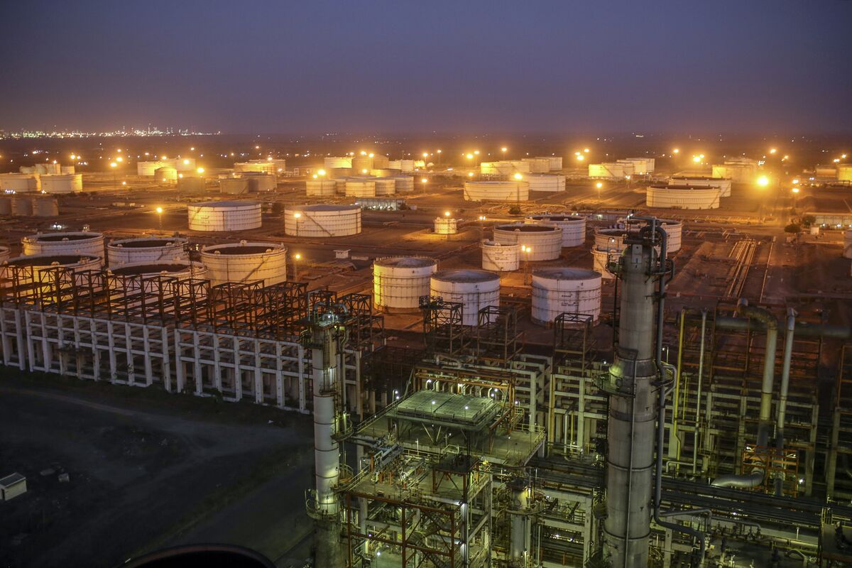 Embattled Indian Refiner Nayara Names Socar Executive as New CEO