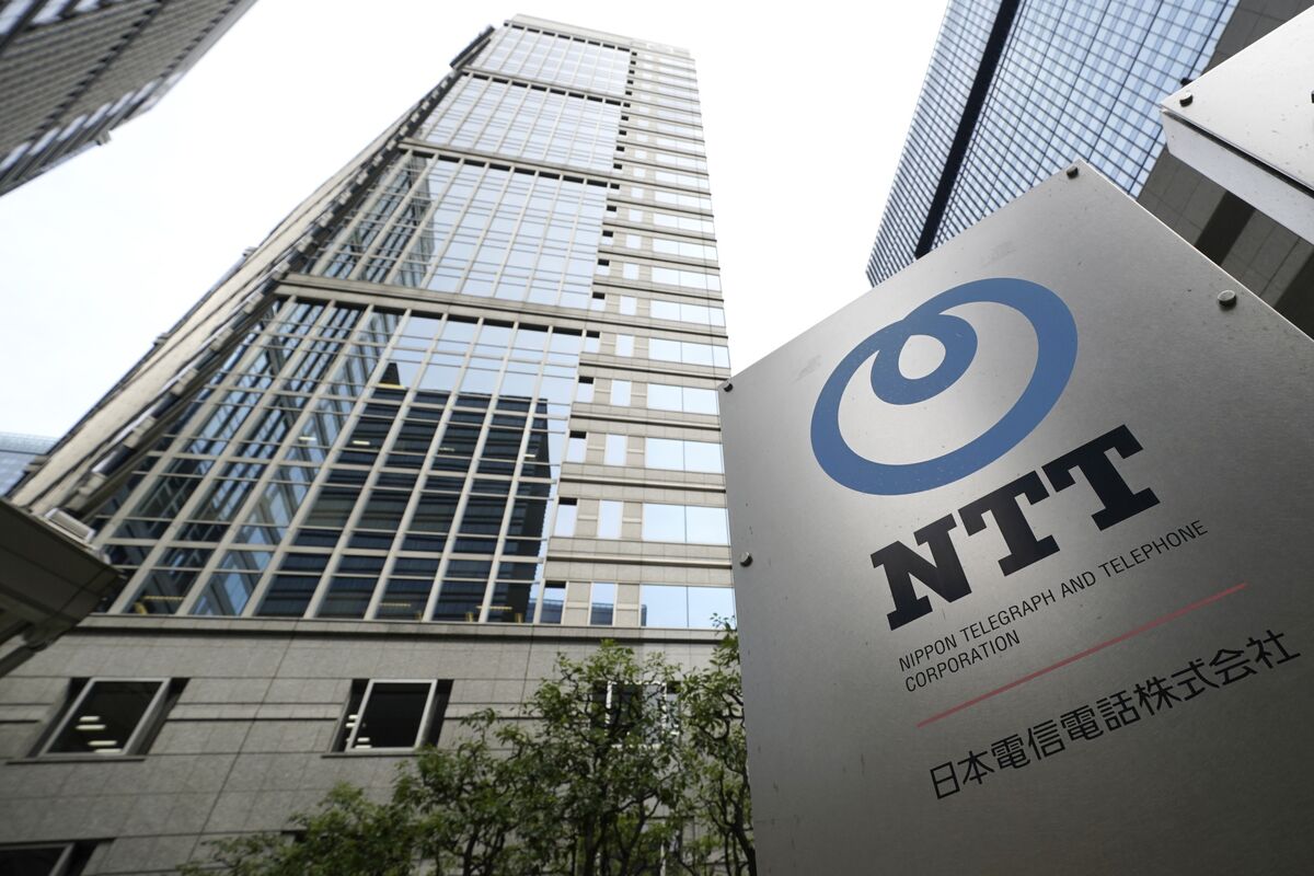 NTT澤田社長、ドコモの海外投資再開に意欲－完全子会社化後に Bloomberg