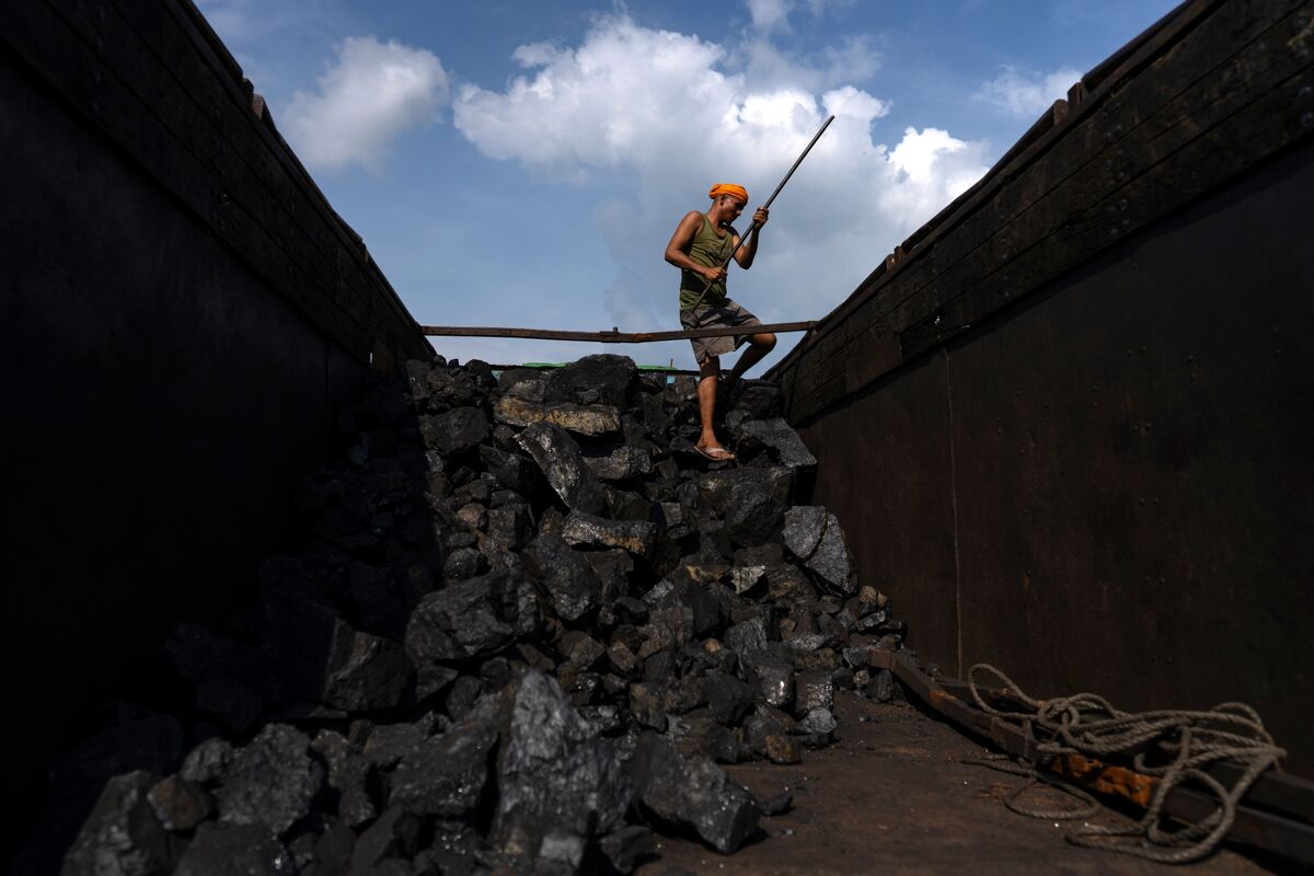 bloomberg.com - Menaka Doshi - Modi's Mining Bill Curbs Indian States' Revenue Powers