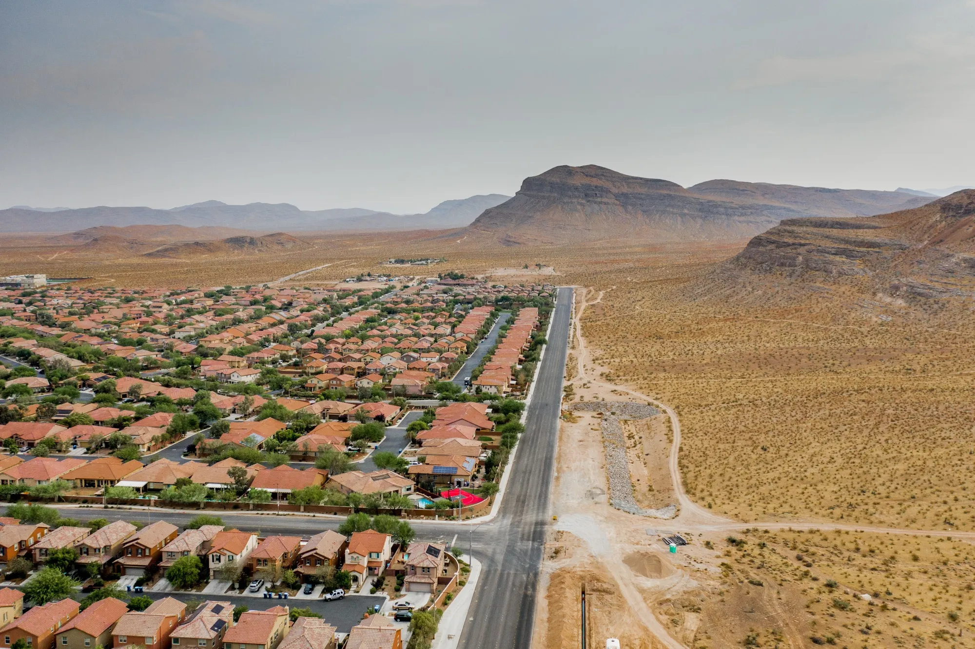 A neighborhood of new homes outside of Las Vegas, Nevada.&nbsp;