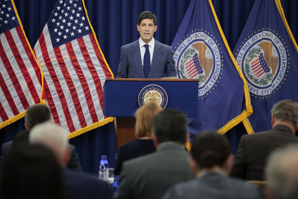 Trump’s Meddling Threatens Warsh’s Fed Leadership Trump’s Meddling Threatens Warsh’s Fed Leadership