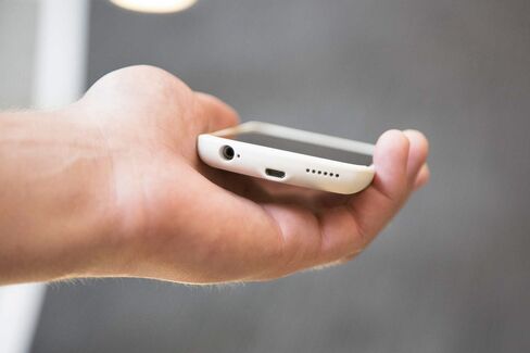 The VITAHULT wireless charging case for the iPhone won't accept a standard Apple Lightning charger.