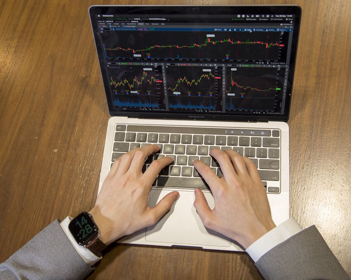 bloomberg.com - Alexandra Semenova - Retail Crowd Seen Resuming Stock-Buying Binge After Tax Deadline