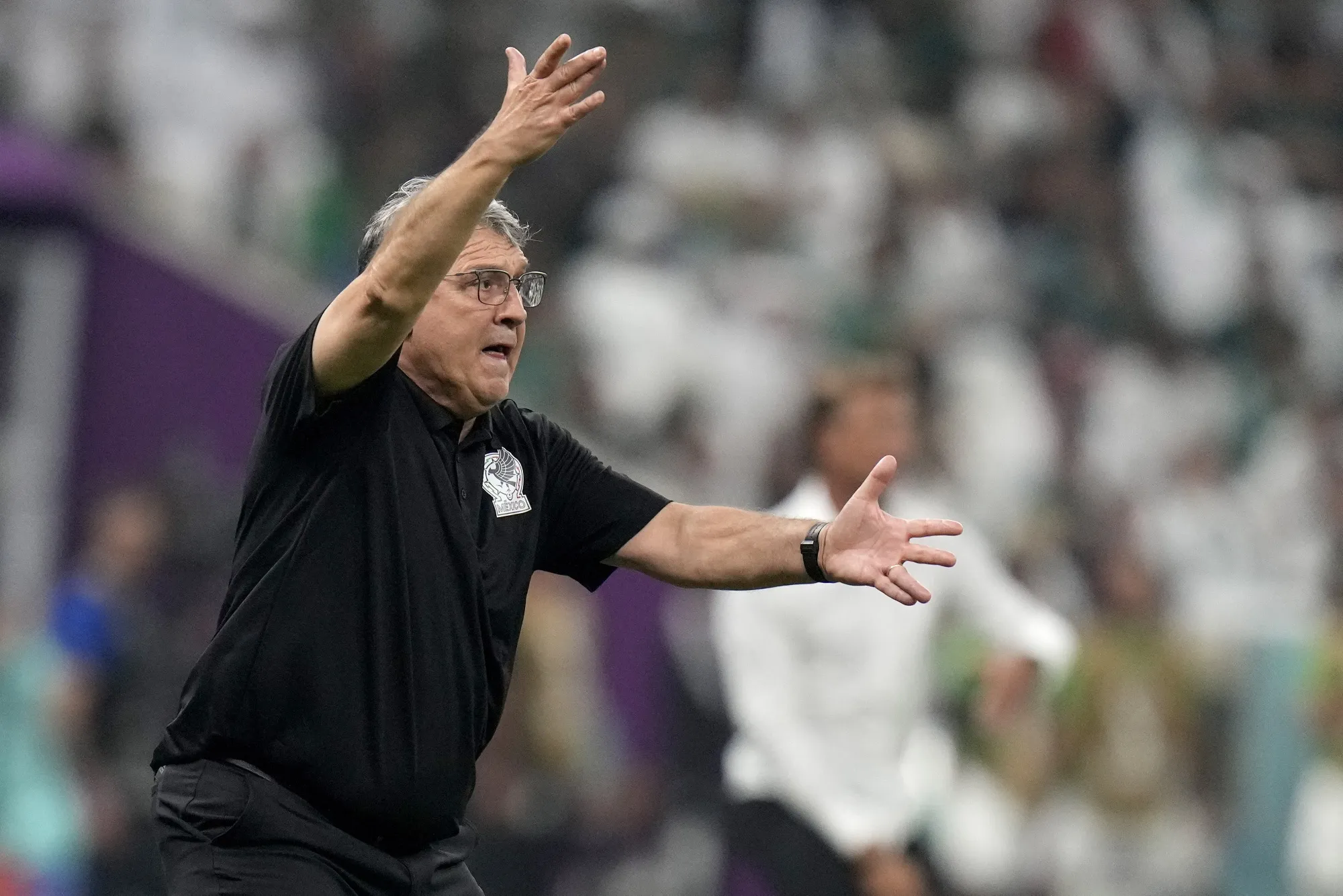Martino Out as Mexico Coach After World Cup Elimination - Bloomberg