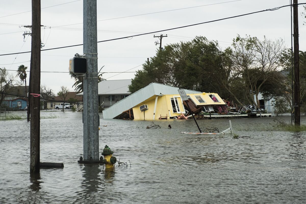 Harvey Brings ‘Catastrophic’ Flooding To The Texas Coast - Bloomberg