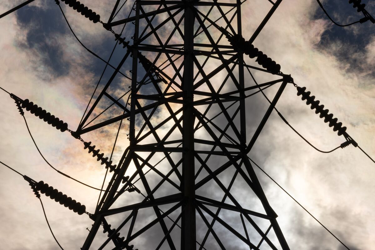 US Awards $800 Million to TVA, Holtec to Spur Small Nuke Plants