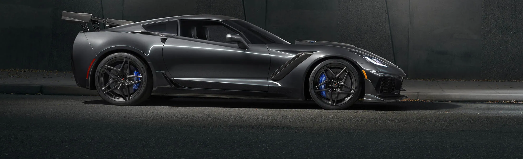 1511905464_lede-corvette-zr1-01