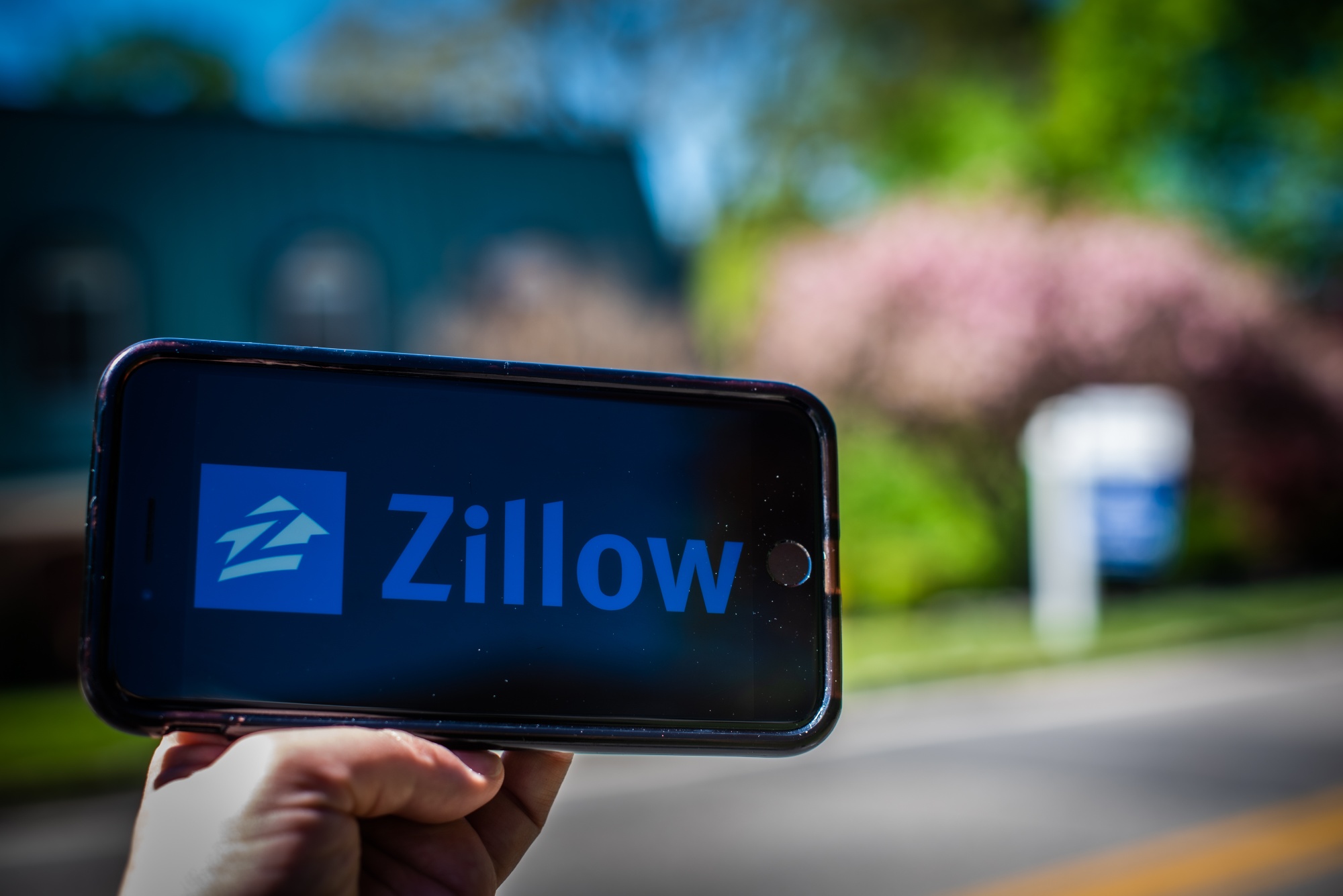 Zillow (Z) Earnings Tops Estimates as Ad Sales Outperformed US Housing