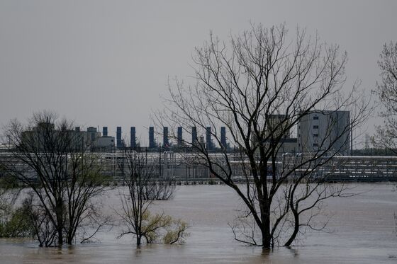 Trump Sends FEMA to Michigan as Flood Dislocates Thousands