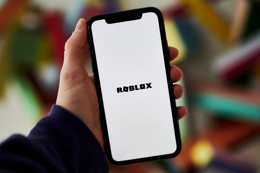 Roblox Surges as Bookings Gain Spurs Fourth Quarter Optimism Bloomberg