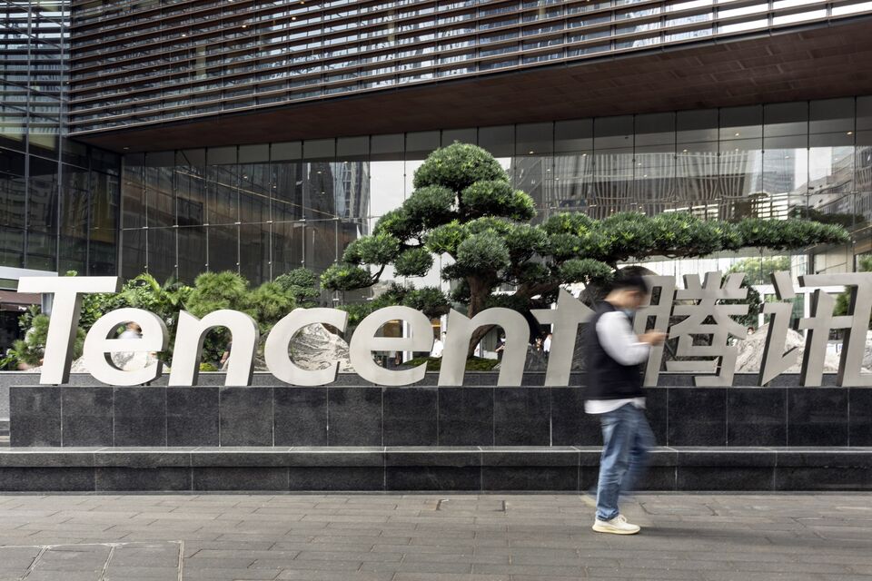 Tencent Becomes A Cant Touch Stock For Some Esg Investors Bloomberg