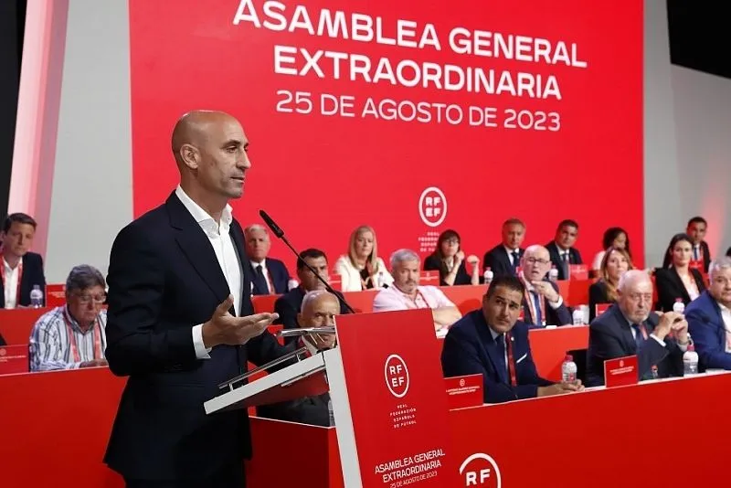 Rubiales during the extraordinary meeting of the General Assembly of the Spanish Football Federation in Madrid, on Aug. 25.
