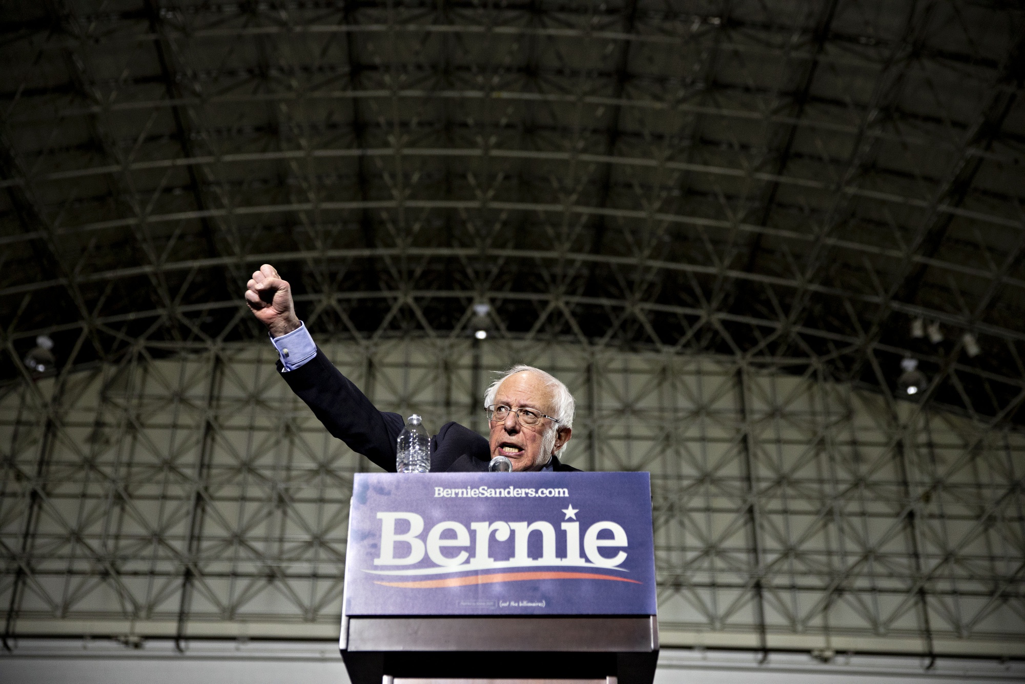 In a First for Presidential Race, Bernie Sanders Campaign Staff Unionizes
