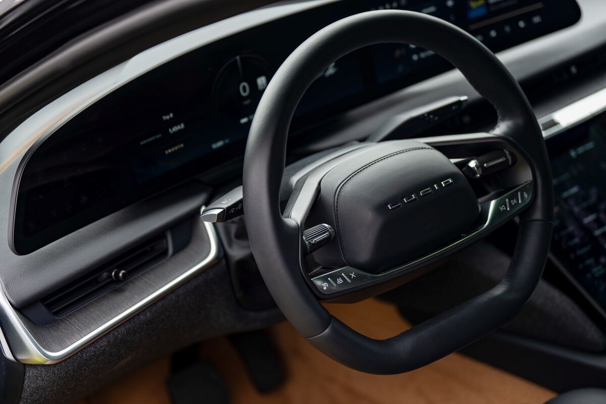 Lucid Shares Slide as EV Maker Hires Restructuring Adviser - Bloomberg.com