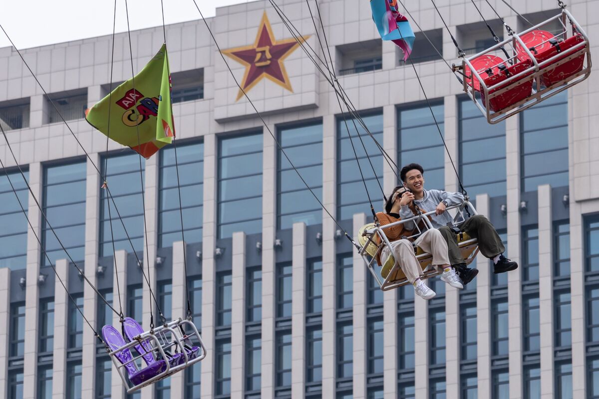 Hong Kong, Onetime Mecca for Capitalism, Adopts Five-Year Planning