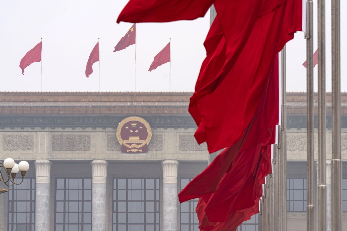 US Considers Broad Software Curbs on China, White House Says