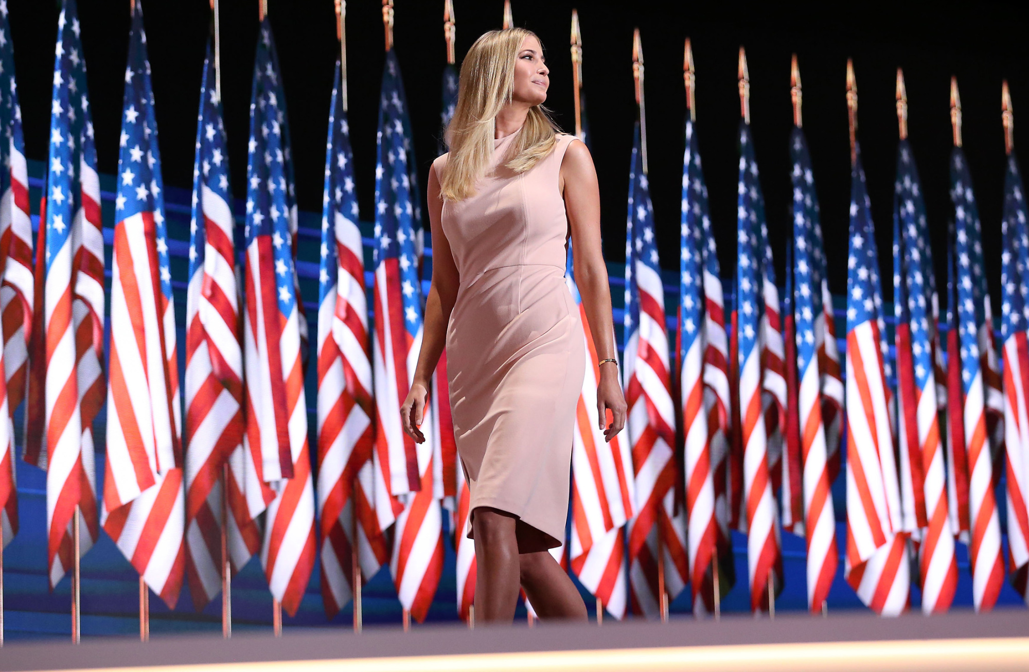 イバンカ・トランプさんの服飾ブランド、中国に縫製をアウト
