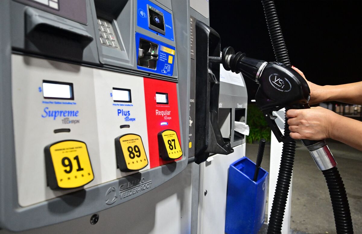 California Regular Gasoline Prices Fall Below $5 for First Time Since ...