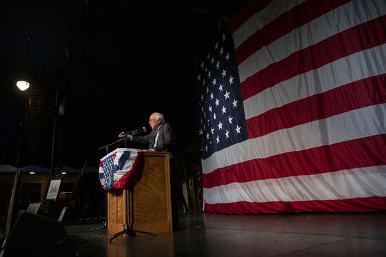 2020 Democrats Descend on Small Iowa Town Hunting for Support