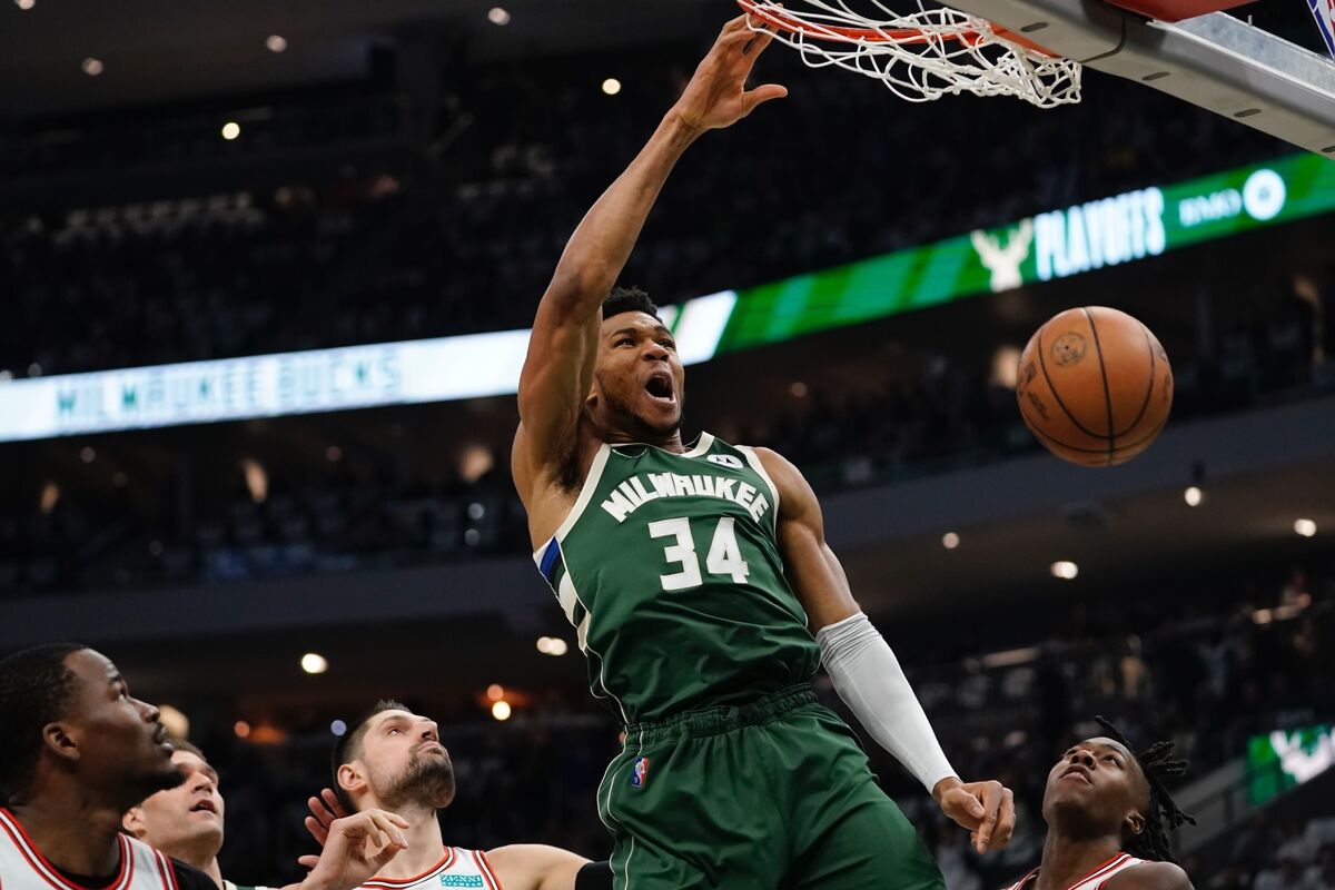 Bucks Rout Bulls 116-100 In Game 5, Advance To Face Celtics - Bloomberg