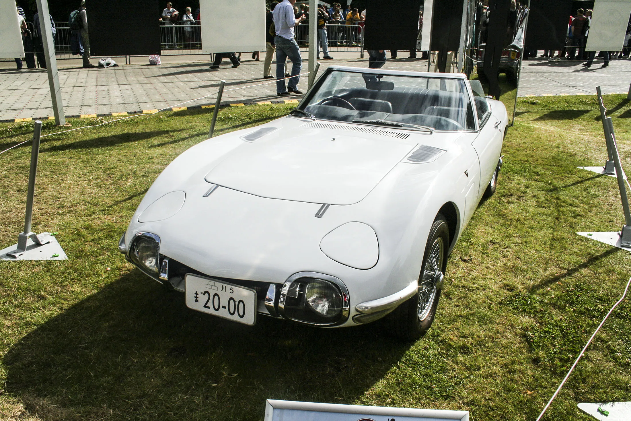 Vintage Toyota 2000GT: $1 Million Japanese Supercar James Bond