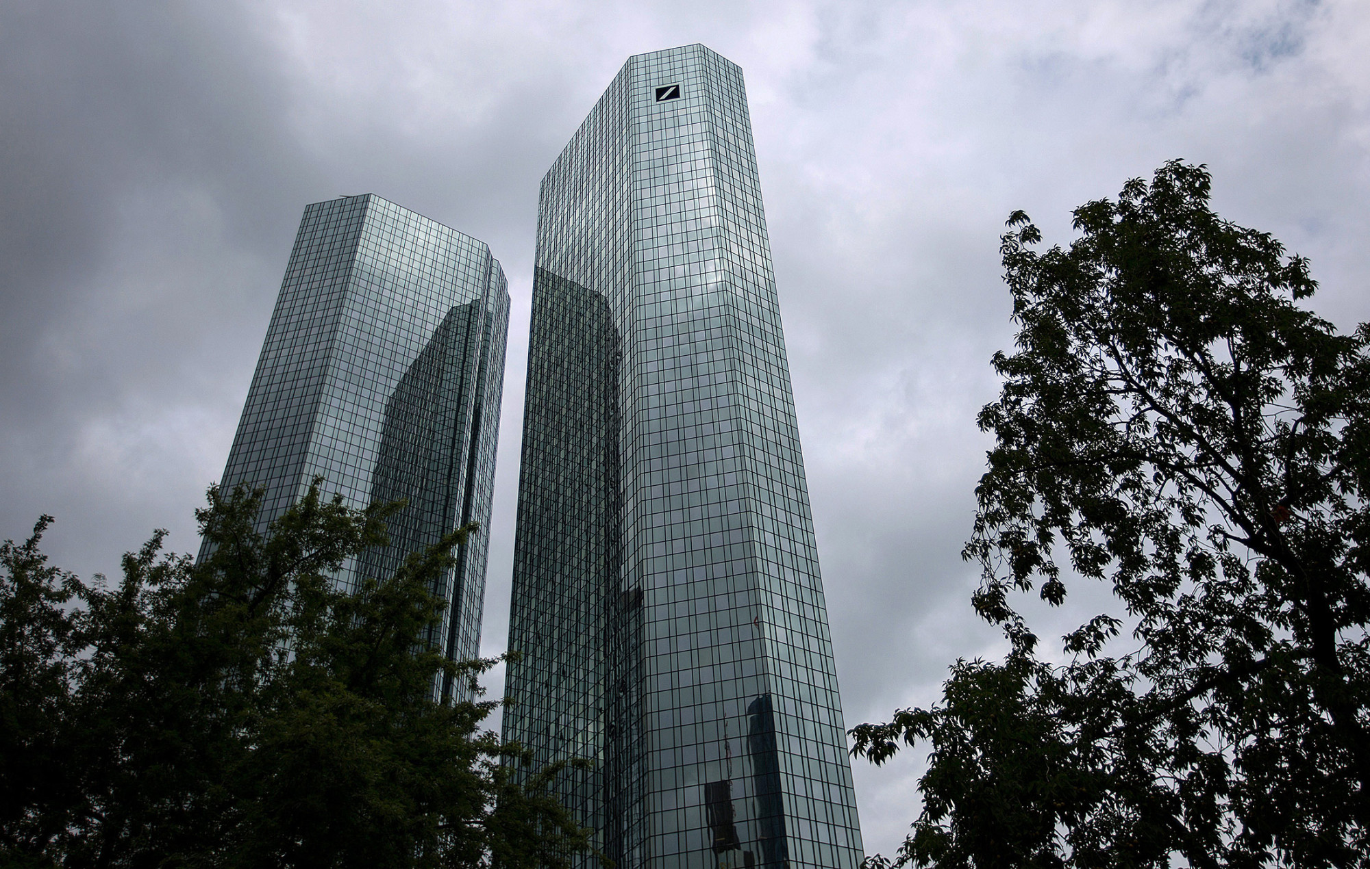 Deutsche Bank Beyond Repair As Trading Drops Autonomous Says Bloomberg