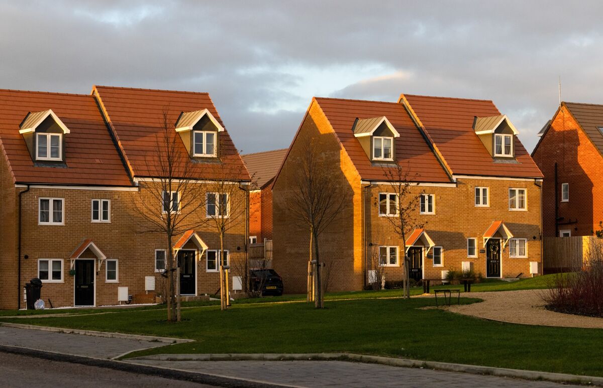 Persimmon Warns of Slump in Demand From UK First-Time Homebuyers