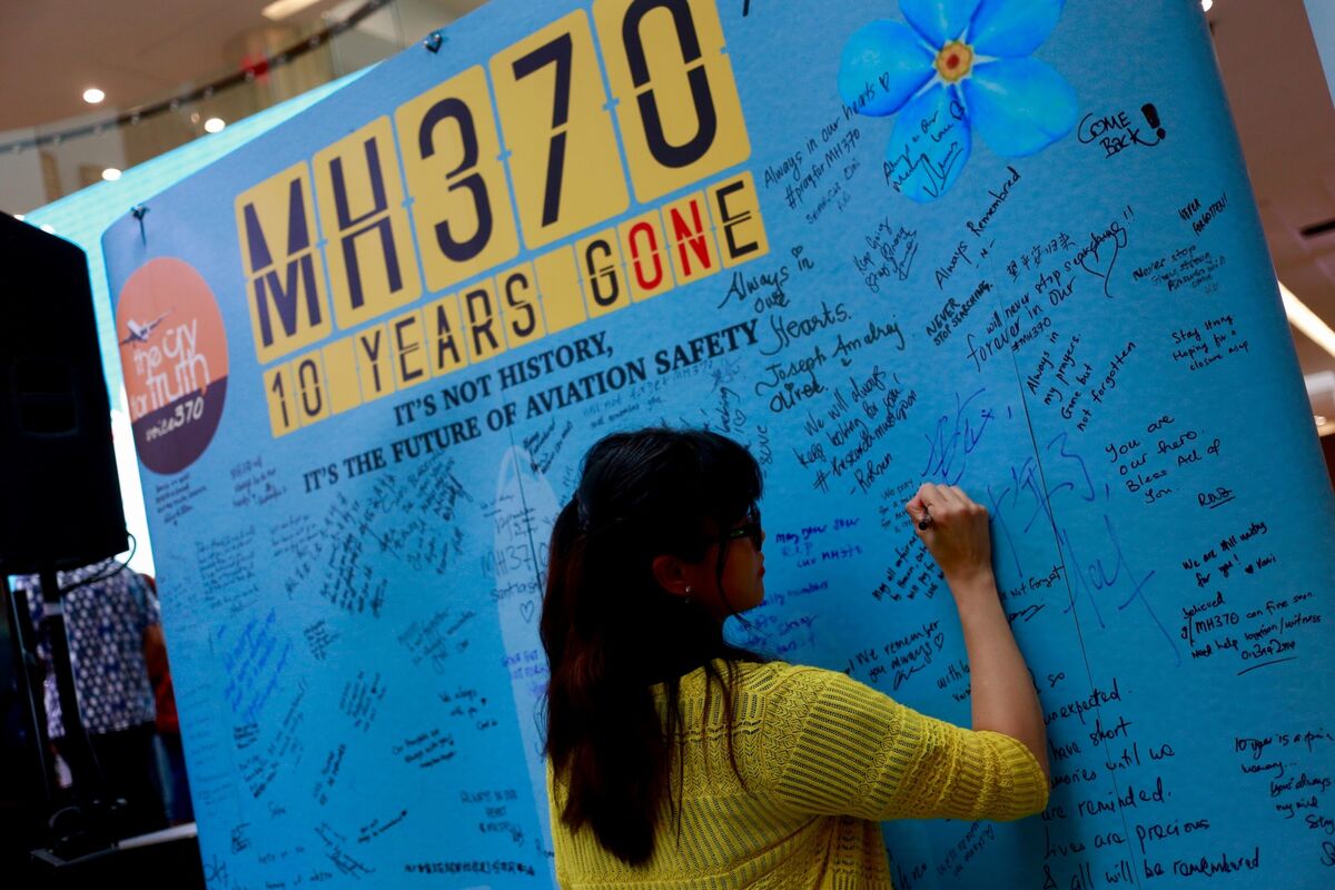 MH370客机失踪十年后马来西亚可能重新搜寻 – Bloomberg.com