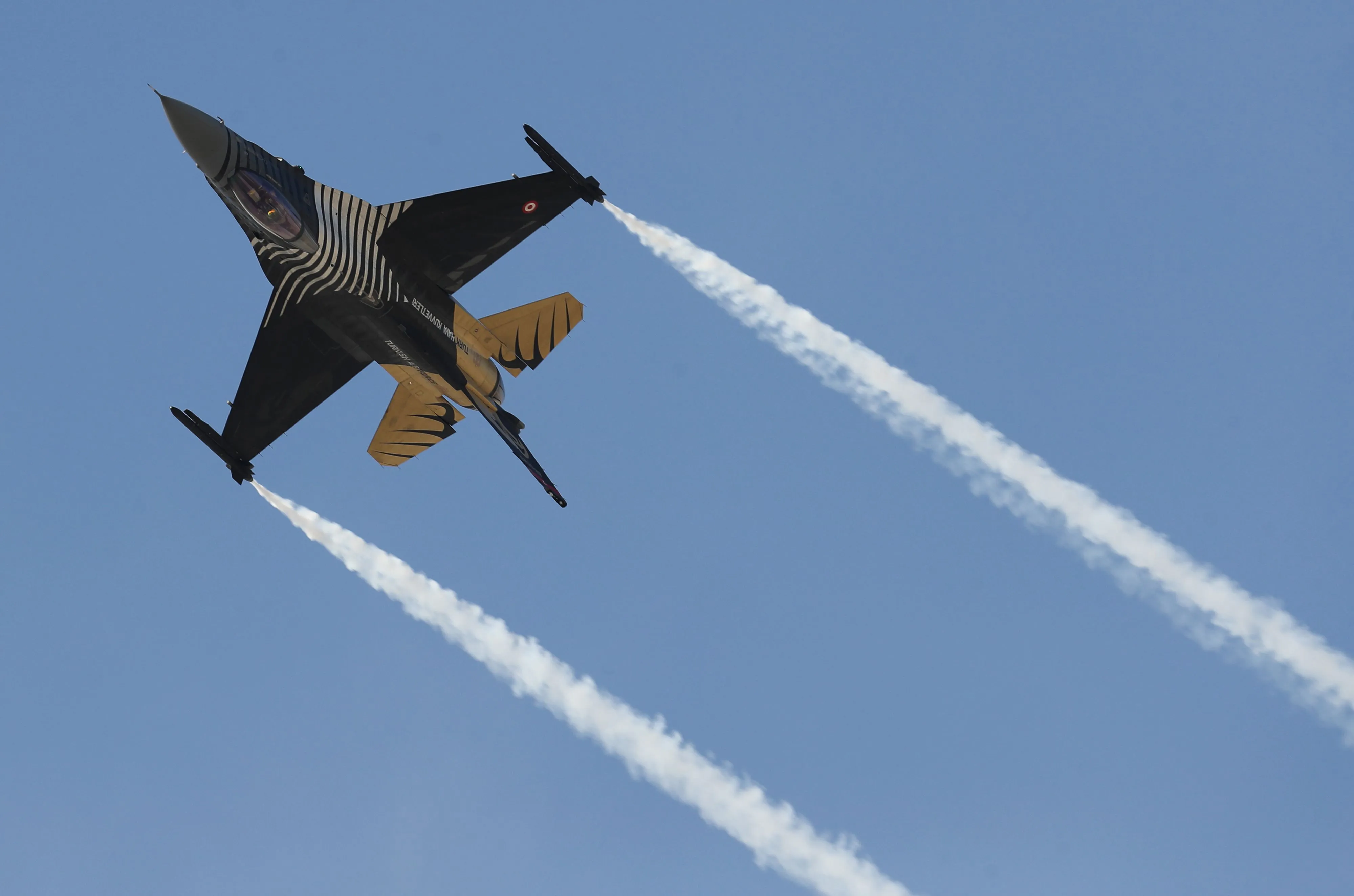 A F-16&nbsp;aircraft&nbsp;