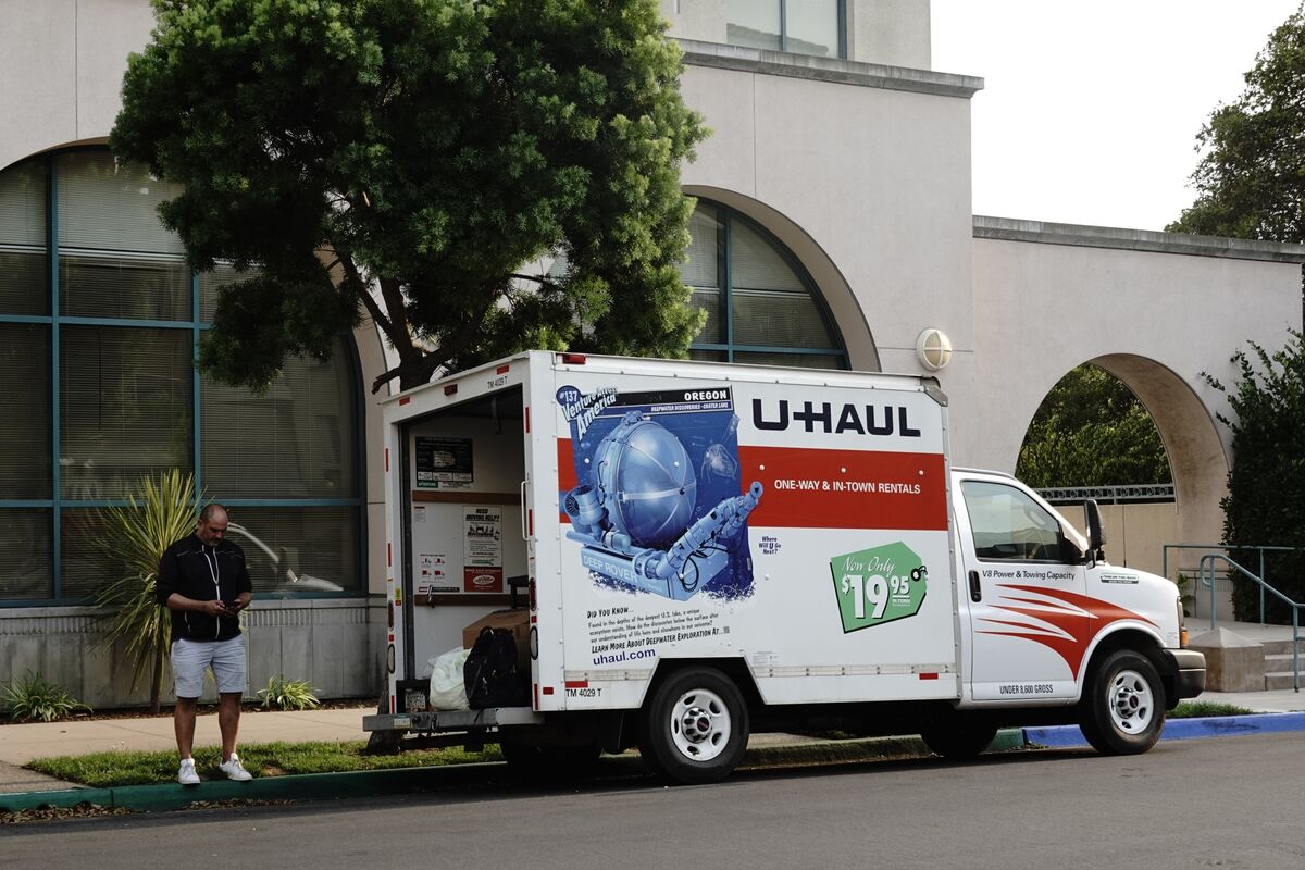 How to Lower Tax Bill in New York and California With Municipal Bonds