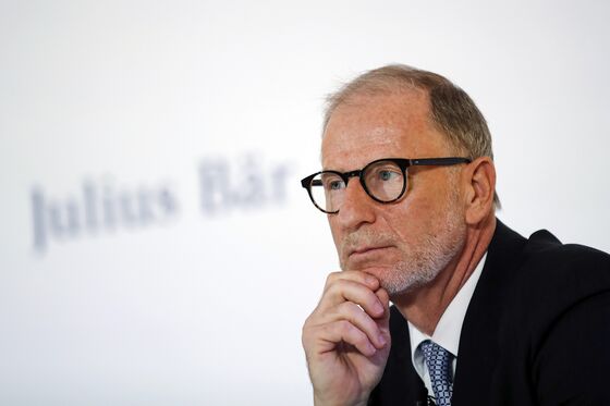 Julius Baer Kicks Off Succession Talks for CEO Bernhard Hodler