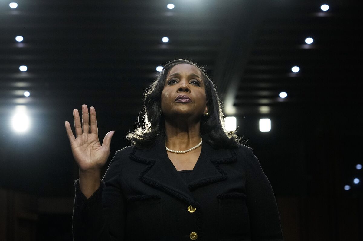 Judge to Hear Case on Trump’s Firing of Fed’s Lisa Cook