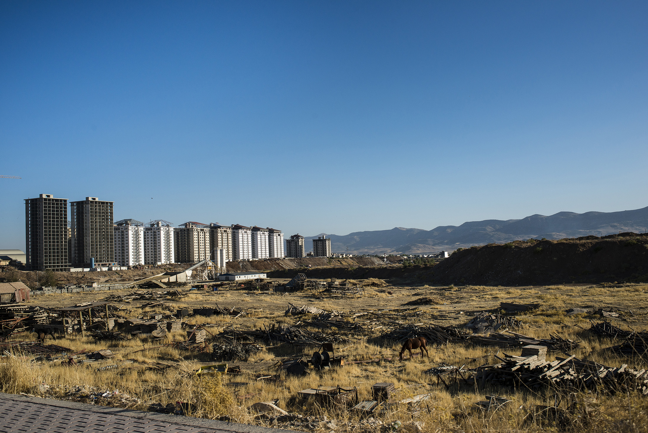 Farmland on the outskirts of Sulaymaniyah, Iraq, on Oct. 18. The region once contained some of the most fertile land in the country but is now polluted by municipal waste, illegal oil drops, and fetid sewage water.