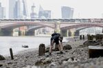 London's 'Mudlarking' tradition resurfaces: Unearthing antiques from Thames River Bed