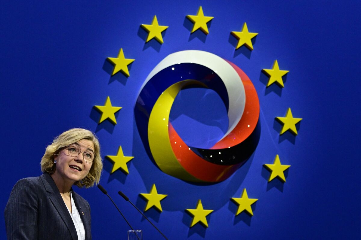 EU Proposes Streamlined Digital Rules to Boost Competitiveness