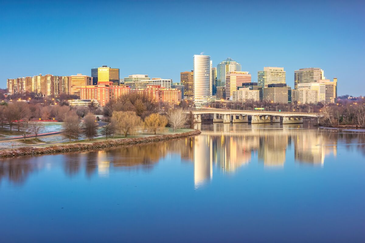 ⚫️ BLOOMBERG: EJF Capital punta all'espansione degli investimenti in trasferimenti di rischio da banche regionali USA