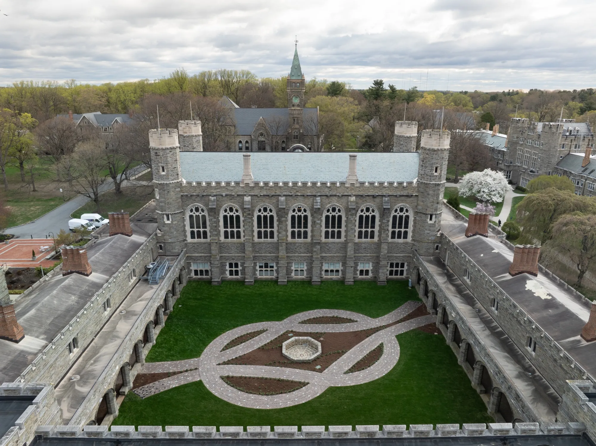 The landscaped courtyard contains a piece by&nbsp;Nekisha Durrett&nbsp;called “Don’t Forget to Remember (Me).”&nbsp;